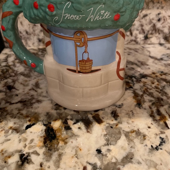 NWT Snow White Disney Princess Mug - Picture 3 of 3